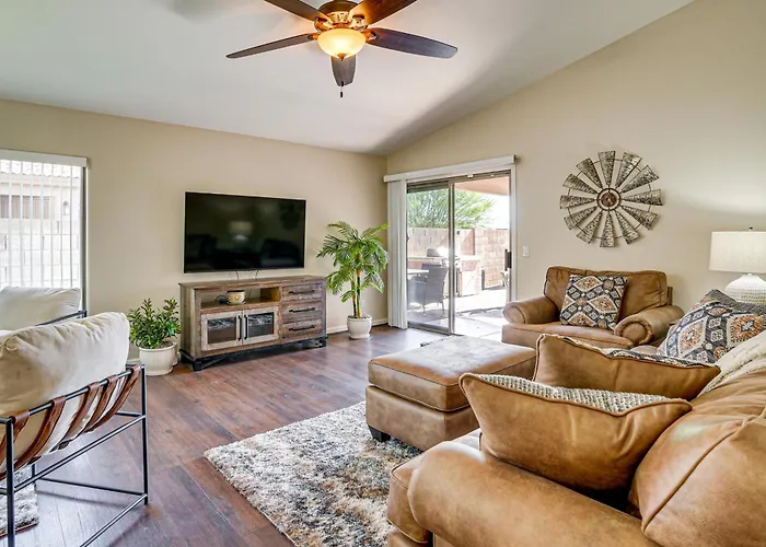 2 Mi To Stadium! Dog-friendly Home, Pool * Surprise