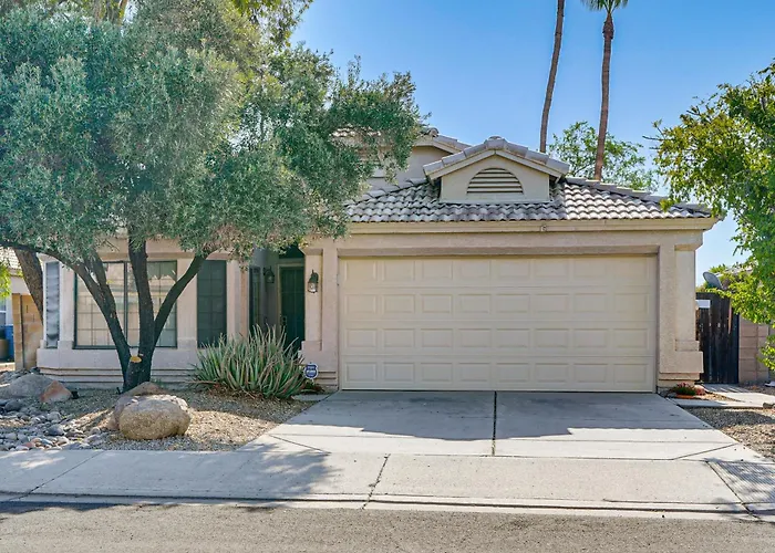 2 Mi To Stadium! Dog-friendly Home, Pool * Surprise