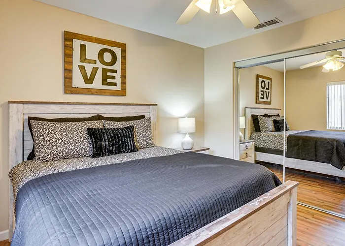 2 Mi To Stadium! Dog-friendly Home, Pool Holiday home Surprise